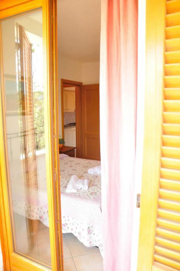 Residence Villa Clara San Vincenzo Exteriör bild