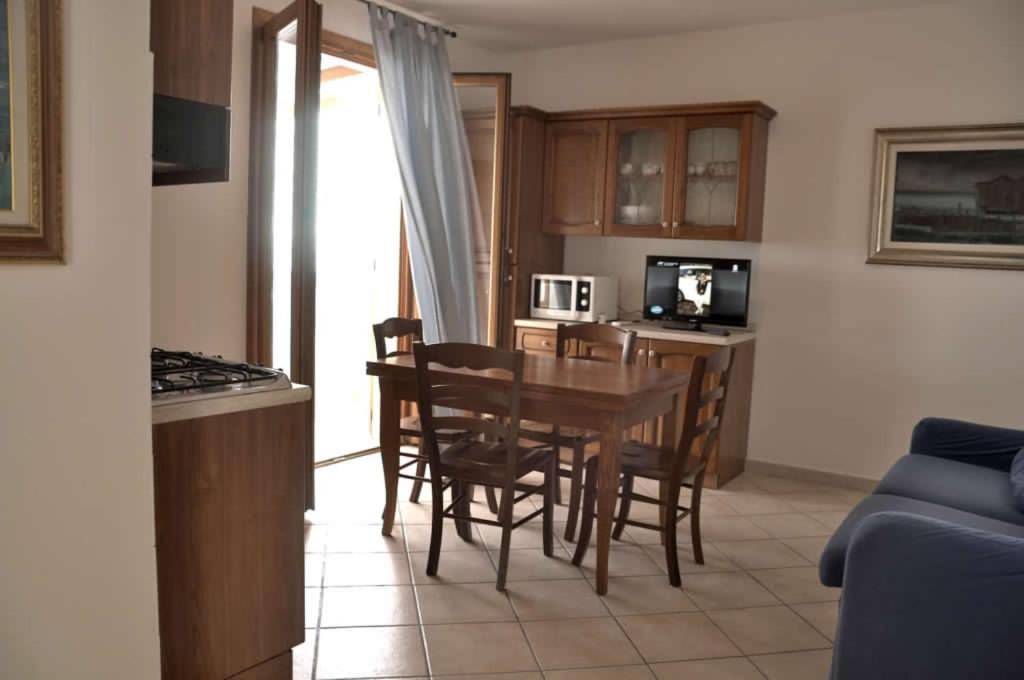 Residence Villa Clara San Vincenzo Exteriör bild