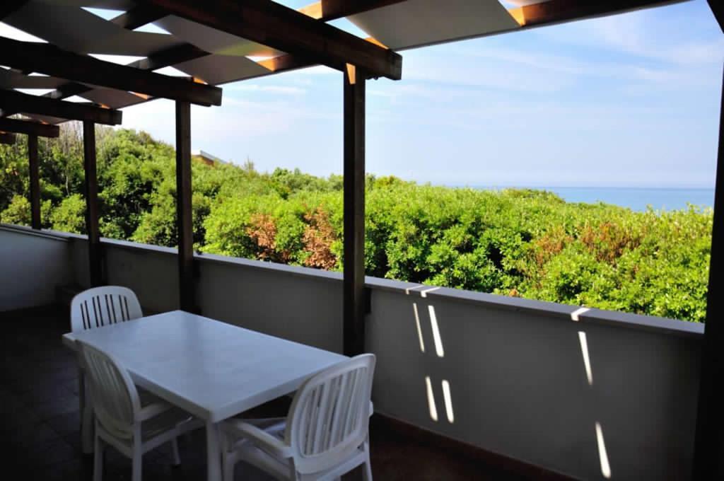Residence Villa Clara San Vincenzo Exteriör bild